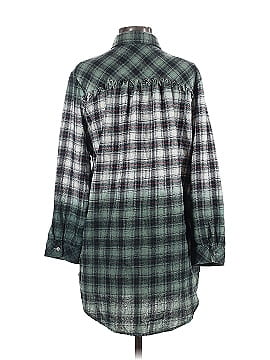 BD Collection Long Sleeve Button-Down Shirt (view 2)