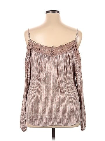 Daytrip Sleeveless Blouse (view 2)