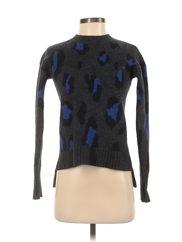 Click to view more detailed imagery on our partner's website Pre-owned Athleta Wool Pullover Sweater In Gray