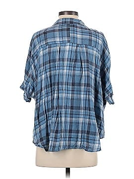 Holding Horses Short Sleeve Button-Down Shirt (view 2)