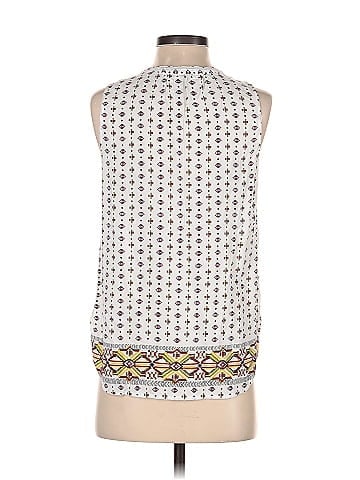 Fun2Fun Sleeveless Blouse (view 2)