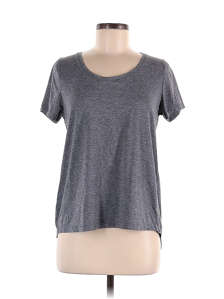 Pre-owned Outdoor Voices Short Sleeve T-shirt In Gray