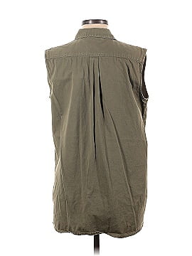 Northern Reflections Sleeveless Button-Down Shirt (view 2)