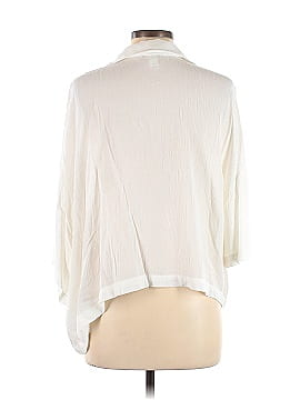 H&M Short Sleeve Button-Down Shirt (view 2)