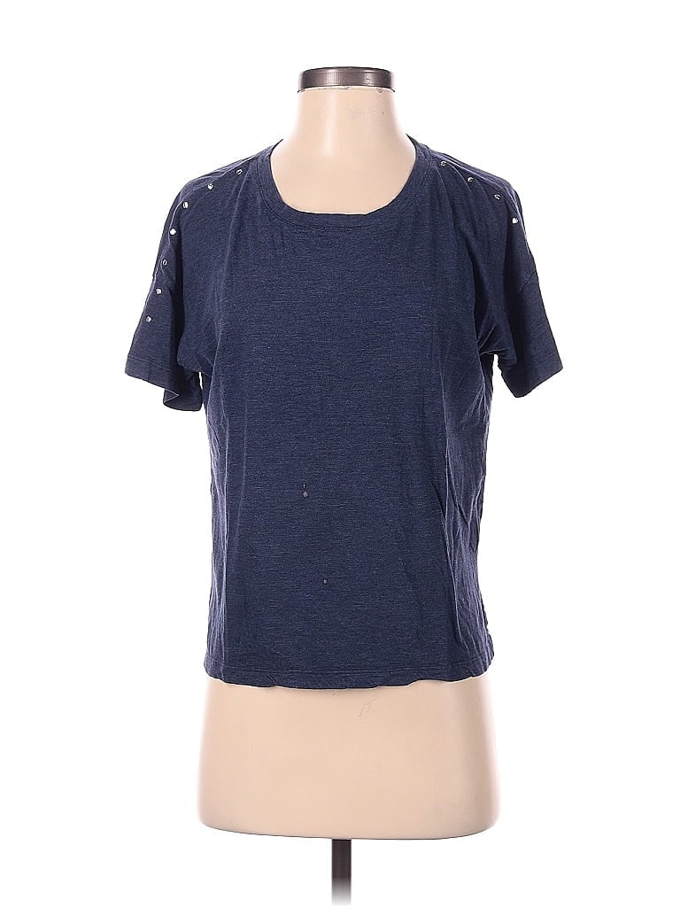 Pre-owned Vince Camuto Active T-shirt In Blue