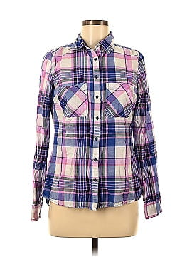 Maurices Long Sleeve Button-Down Shirt (view 1)