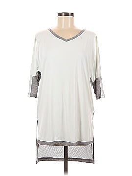 Blanc Noir Short Sleeve T-Shirt (view 1)