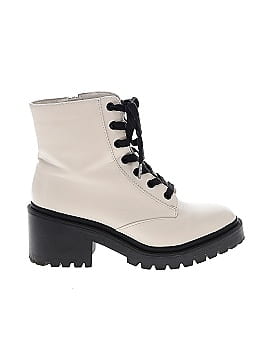 Universal Thread Boots (view 1)