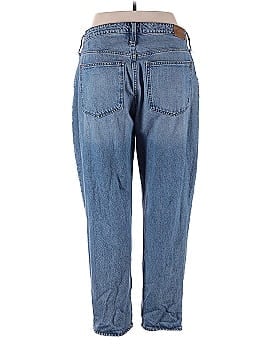 Madewell The Curvy Perfect Vintage Straight Jean in Seyland Wash (view 2)