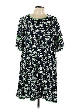 Crown & Ivy Casual Dress (view 1)