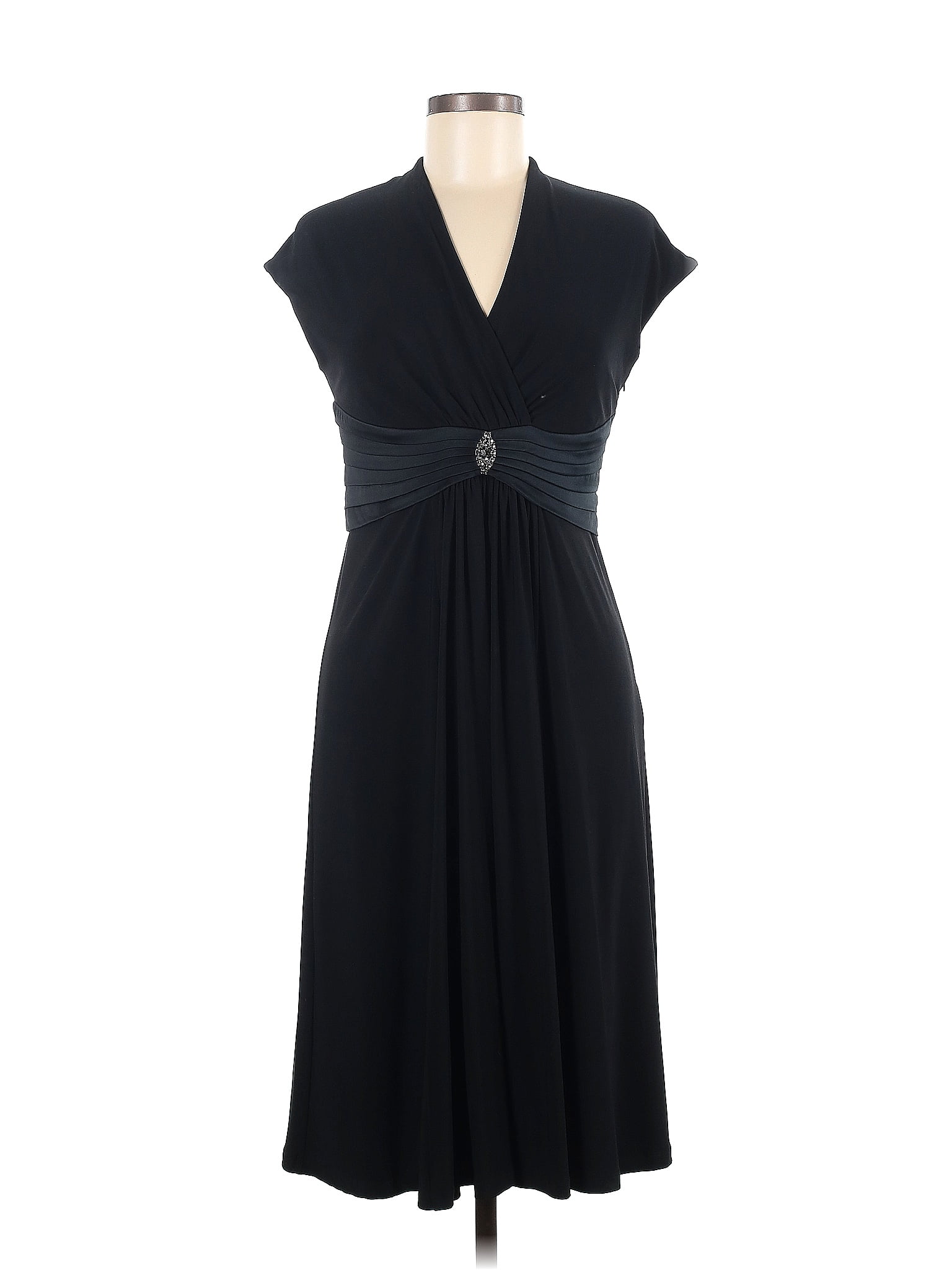 Jones New York Solid Black Cocktail Dress Size 6 - 77% off | ThredUp