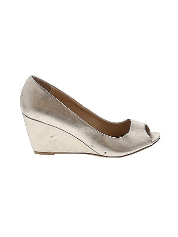 Chinese Laundry Wedges (view 1)