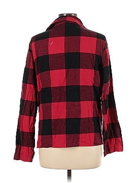 Old Navy - Maternity Long Sleeve Button-Down Shirt (view 2)