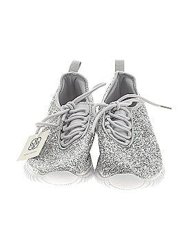 Daisy Fuentes Sneakers (view 2)