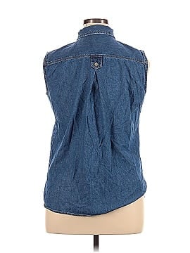 Bill Blass Jeans Sleeveless Button-Down Shirt (view 2)
