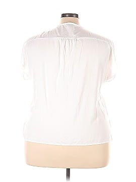 The Pioneer Woman Short Sleeve Blouse (view 2)