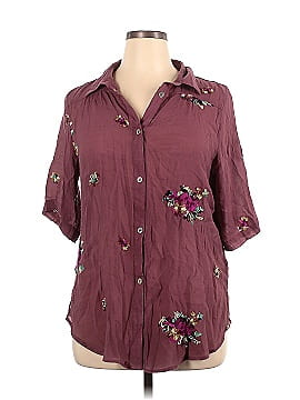 Fig & Flower Short Sleeve Button-Down Shirt (view 1)