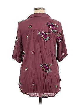 Fig & Flower Short Sleeve Button-Down Shirt (view 2)