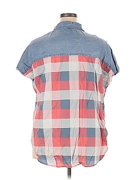 Cato Short Sleeve Button-Down Shirt (view 2)