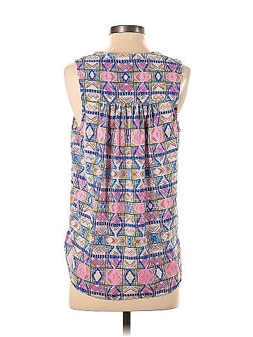 A New York Sleeveless Blouse (view 2)