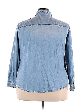 Torrid Short Sleeve Button-Down Shirt (view 2)