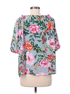 Harlow & Rose Short Sleeve Blouse (view 2)
