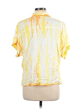Kut from the Kloth Short Sleeve Button-Down Shirt (view 2)
