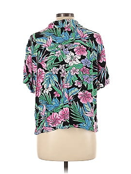 Wild Fable Short Sleeve Button-Down Shirt (view 2)