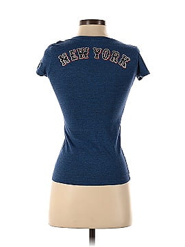 Victoria's Secret Short Sleeve T-Shirt (view 2)