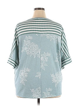 Lovely J Short Sleeve Top (view 2)