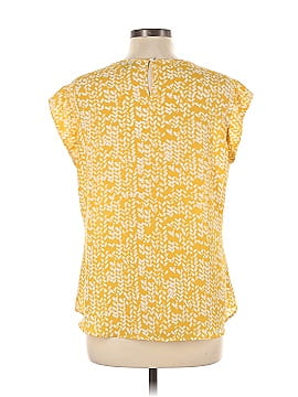 The Limited Outlet Short Sleeve Blouse (view 2)