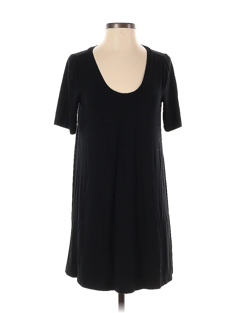 Click to view more detailed imagery on our partner's website Pre-owned Ann Taylor Loft Casual Dress In Black