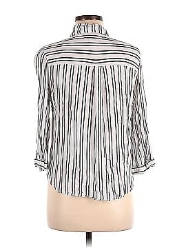 Vixbe Short Sleeve Button-Down Shirt (view 2)