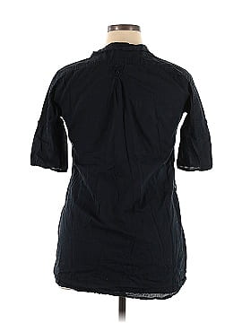 H&M Short Sleeve Button-Down Shirt (view 2)