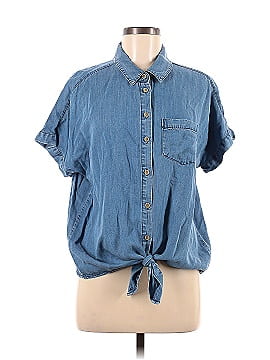 Aqua Short Sleeve Button-Down Shirt (view 1)