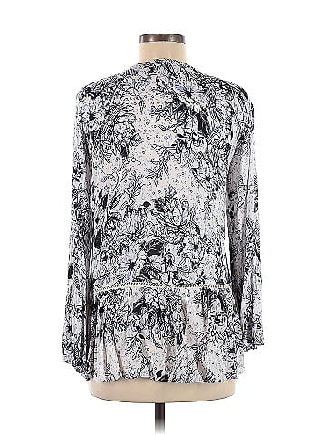 Nostalgia Long Sleeve Blouse (view 2)