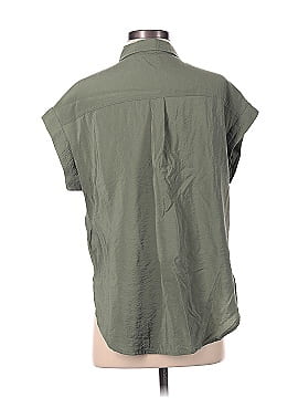 Gap Sleeveless Button-Down Shirt (view 2)