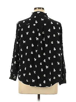 Torrid Long Sleeve Button-Down Shirt (view 2)