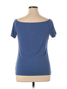 Old Navy Short Sleeve T-Shirt (view 2)