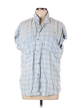 Maurices Short Sleeve Button-Down Shirt (view 1)