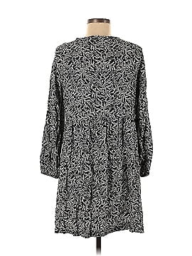 Old Navy Casual Dress (view 2)