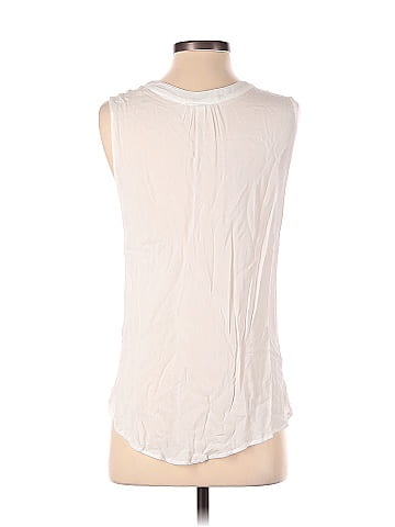 En Creme Sleeveless Blouse (view 2)