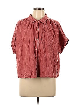 Old Navy Short Sleeve Button-Down Shirt (view 1)