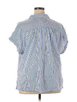 Old Navy Short Sleeve Button-Down Shirt (view 2)