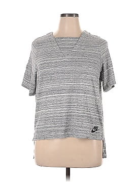 Nike Short Sleeve T-Shirt (view 1)