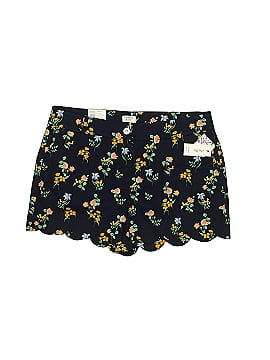 Crown & Ivy Shorts (view 1)