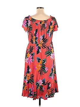 Old Navy Casual Dress (view 2)