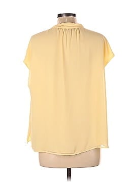 Vince Camuto Short Sleeve Blouse (view 2)