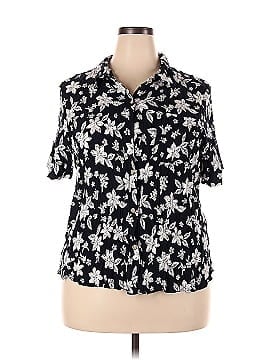 Jaclyn Smith Short Sleeve Button-Down Shirt (view 1)