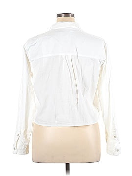 Universal Thread Long Sleeve Button-Down Shirt (view 2)